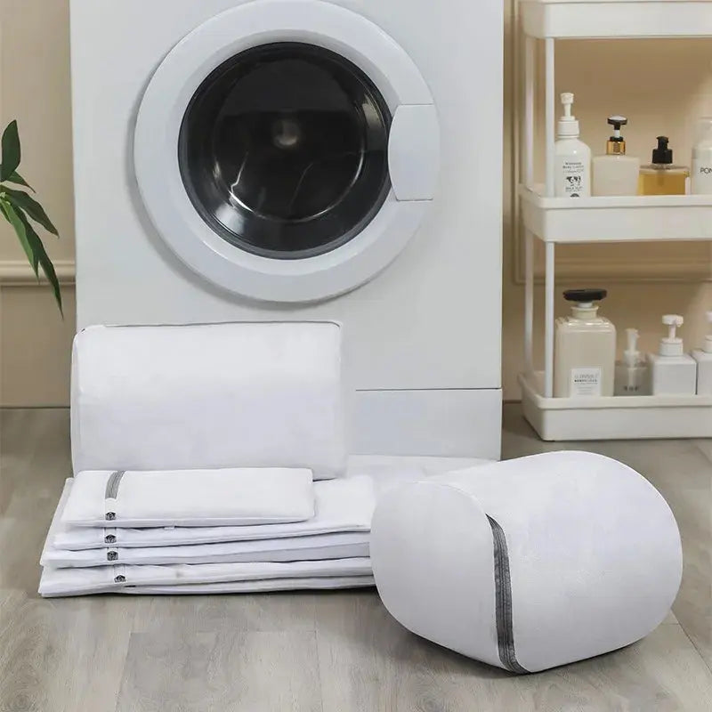 Versatile Shoe Washing Bag - Durable Mesh Laundry Bag for Sneakers, Running Shoes, Socks & Bras with Zipper Closure, Laundry Bag Homeysolve